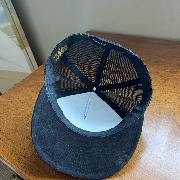 Hat - Picture 5 of 5